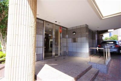 ディオレ西新宿　外観2